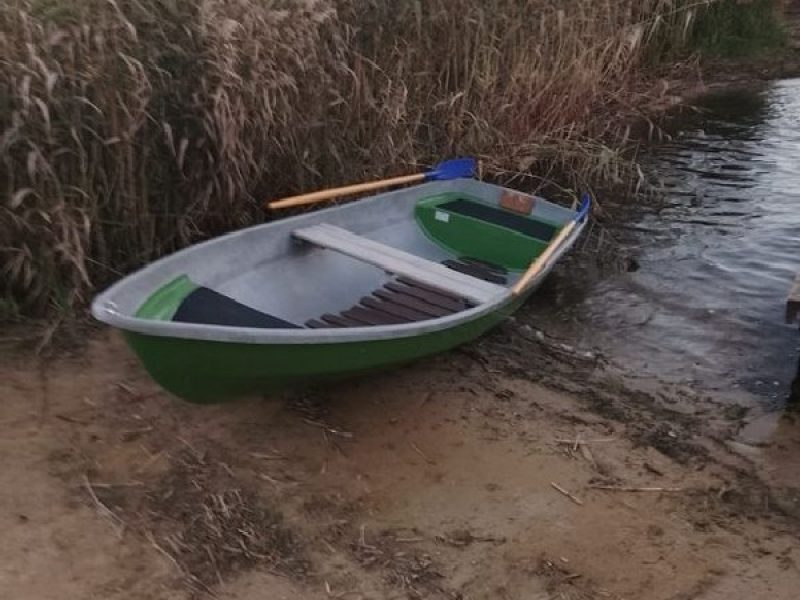 Дом со сказочными закатами лодка