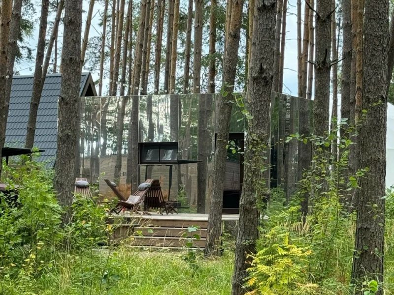 Глэмпинг Море зеркальный дом
