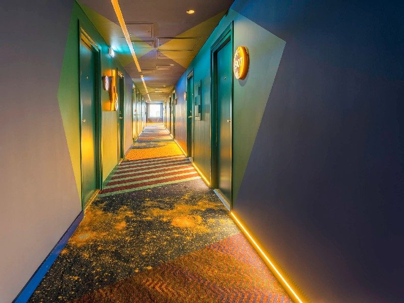 ibis Styles Chelyabinsk коридор