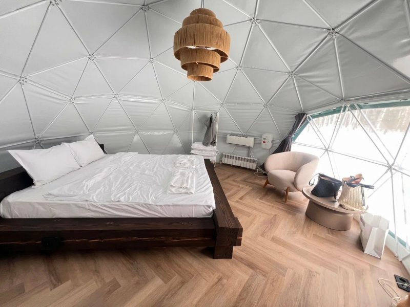 Lucky Glamping спальня