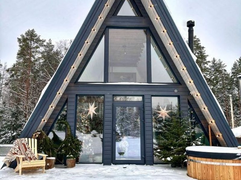 A-frame в лесу зима