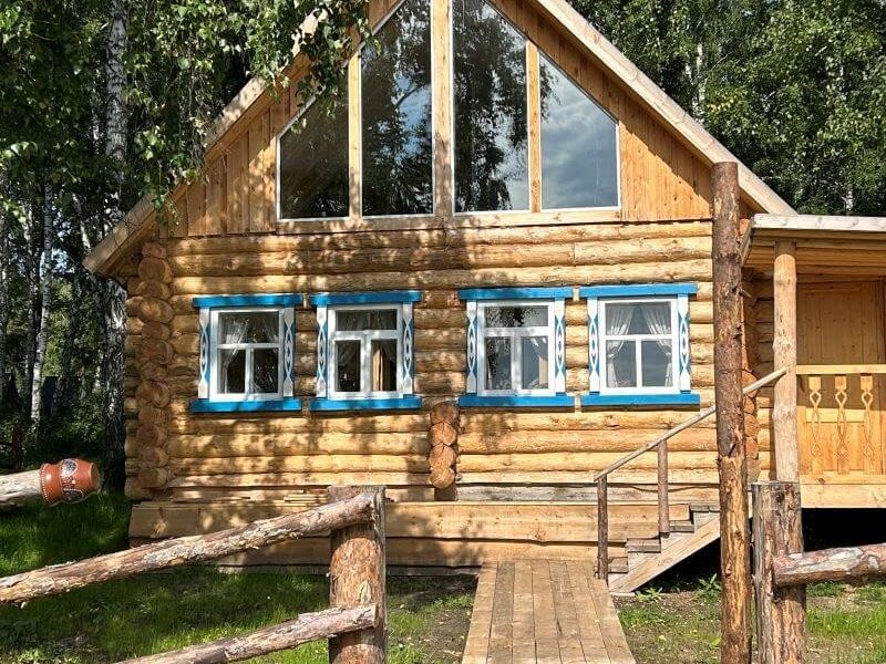 Деревня Хвоя забронировать