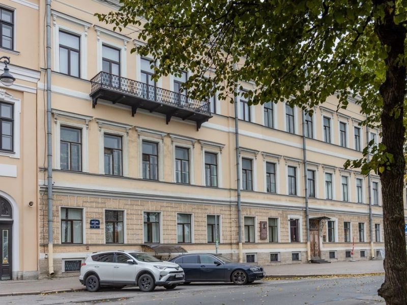 Двухуровневая студия с видом на Марсово поле дом снаружи