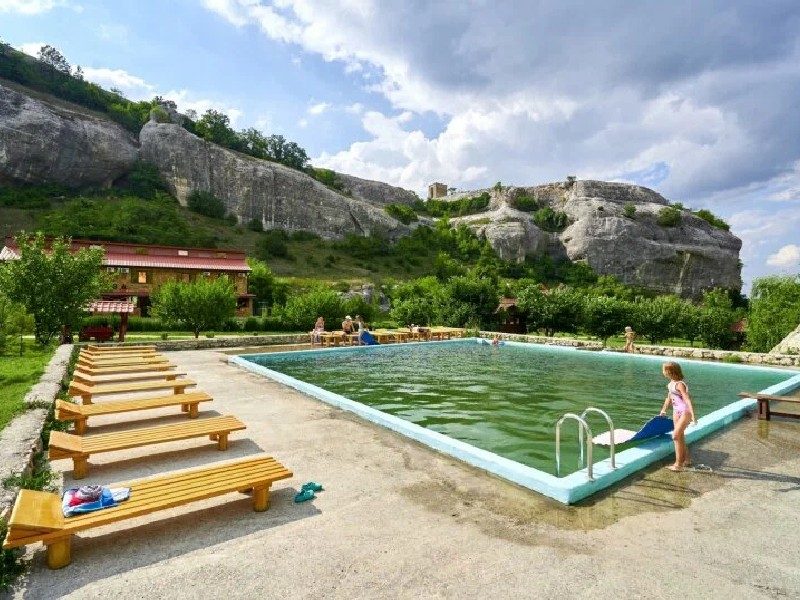 Эски Кермен бассейн