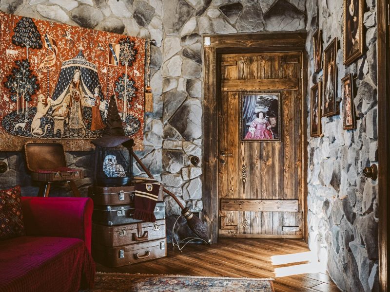 The Keeper’s Hut внутри