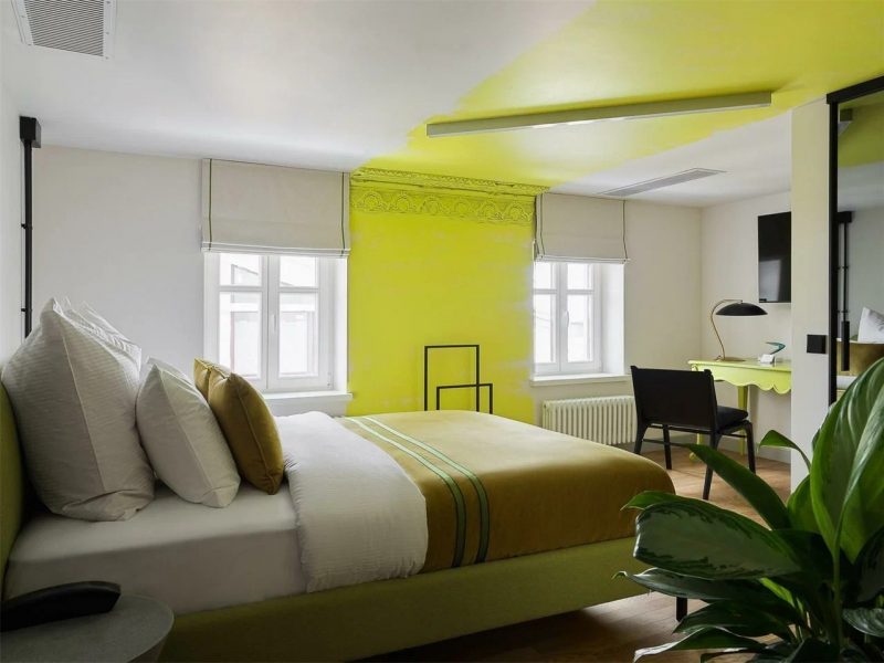 Twelve Reasons Hotel фисташковый номер