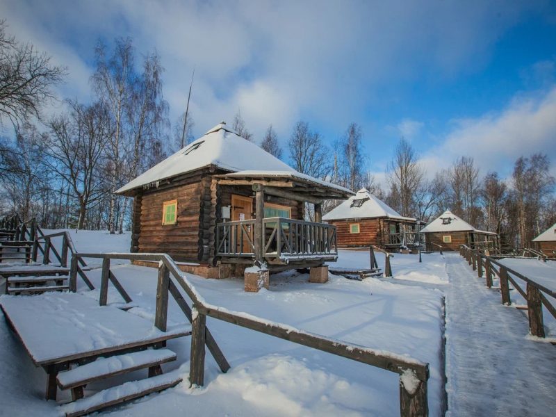 Загородный отель Волынь на берегу Жижицкого озера зима
