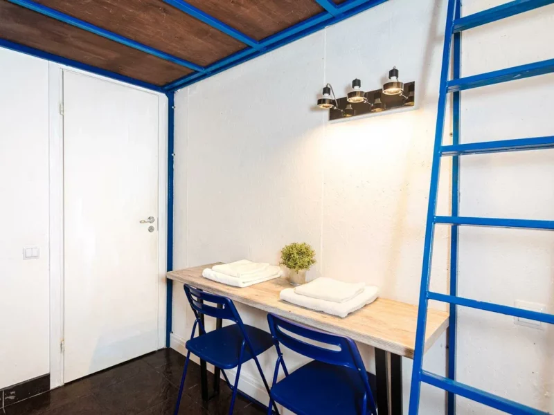 BookCase Hostel общая зона
