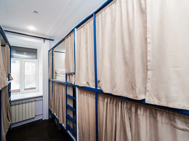 BookCase Hostel общий номер
