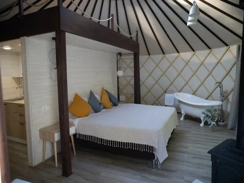 yurt-resort-3