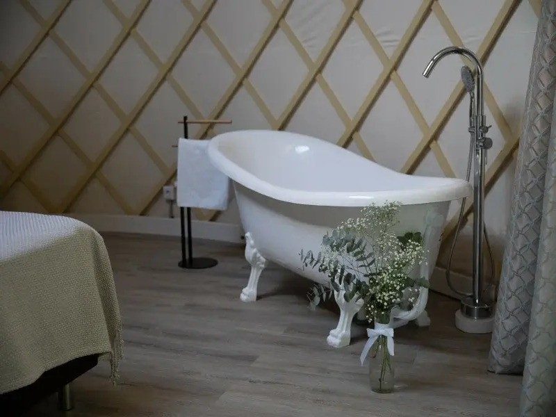 yurt-resort-7